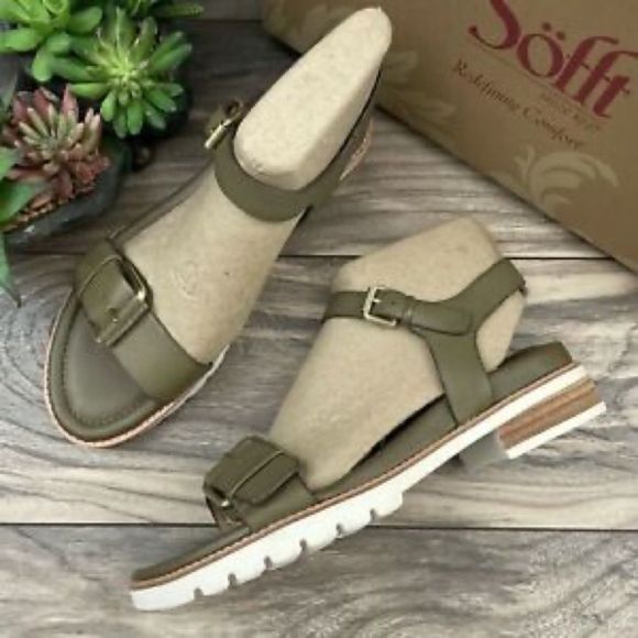 Sofft Olive Green Sandals - Picture 1 of 6